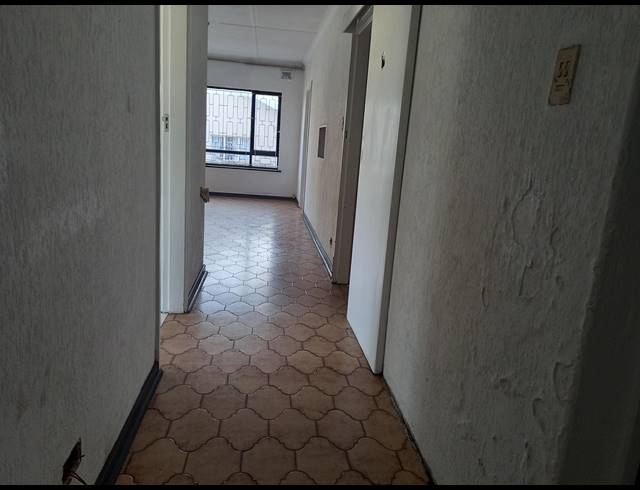 4 BEDROOM HOUSE FOR SALE IN RESERVOIR HILLS